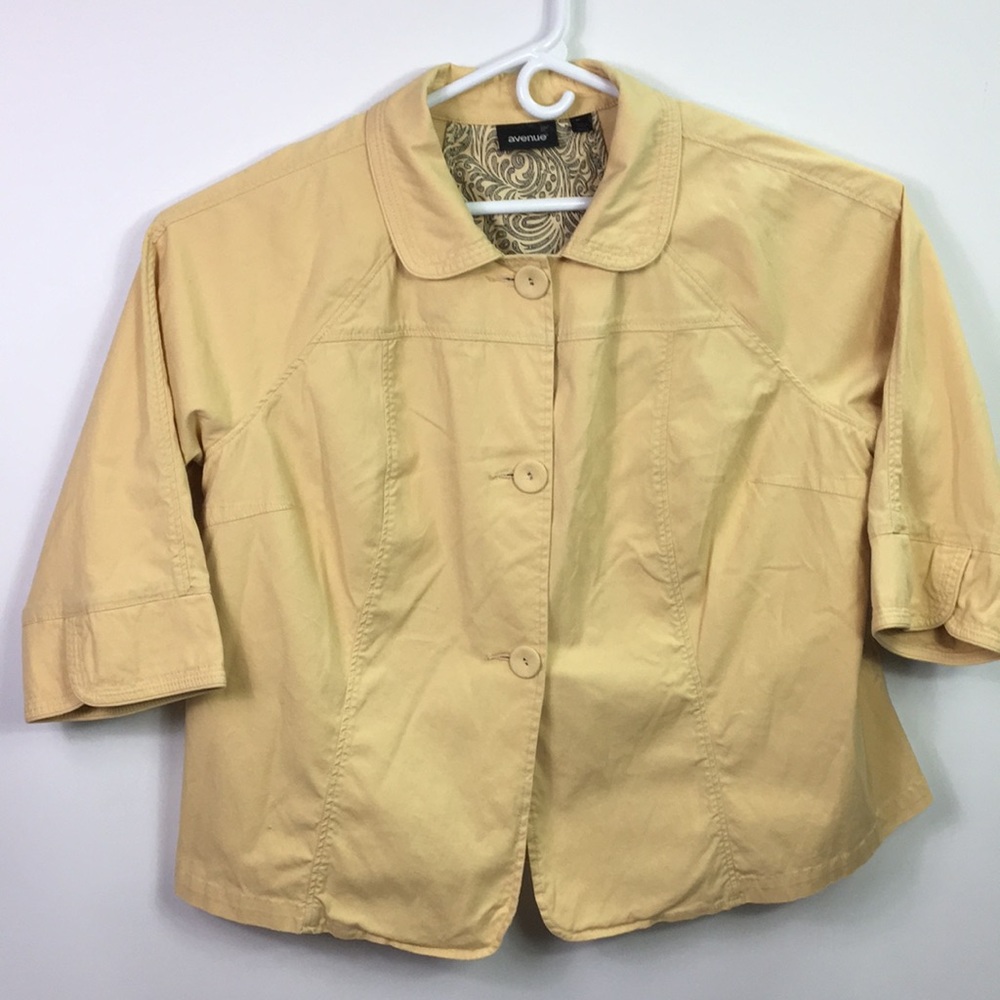 Avenue Jacket Button Up Light Yellow 3/4 Sleeves Light Weight Size 22/24